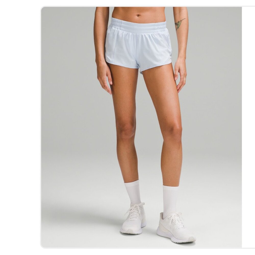 NWT Hotty Hot Low-Rise Lined Short 2.5" Windmill size 6 lululemon